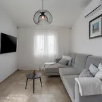 Apartments Zomzi